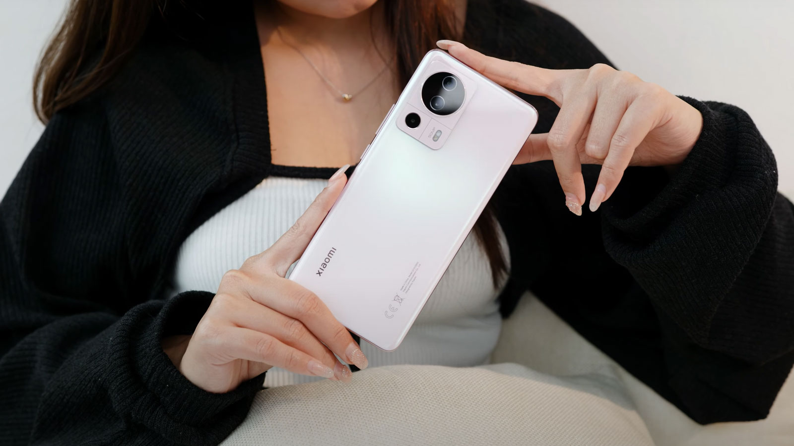 Đánh giá chi tiết Xiaomi 13 Lite: thiết kế bắt mắt, camera đục lỗ như Dynamic Island
