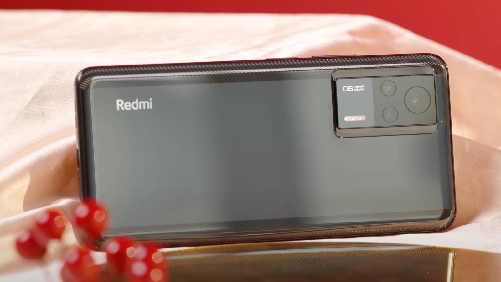 Trên tay Redmi K60e: thiết kế bắt mắt, chạy Dimensity 8200, giá chỉ 7 triệu đồng